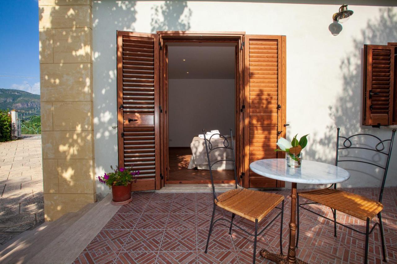 B&B Le Dee Di Paestum Exterior photo
